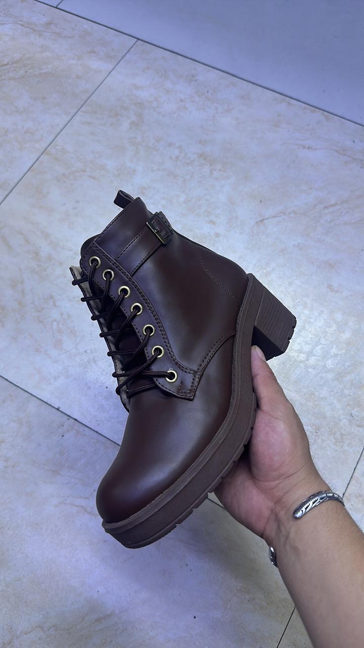 BOTIN PASADOR  CORTO