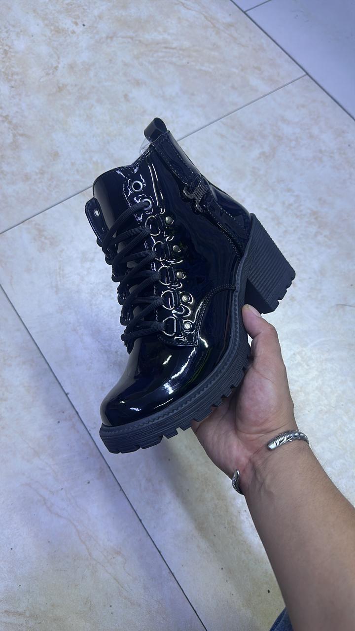 BOTIN PASADOR